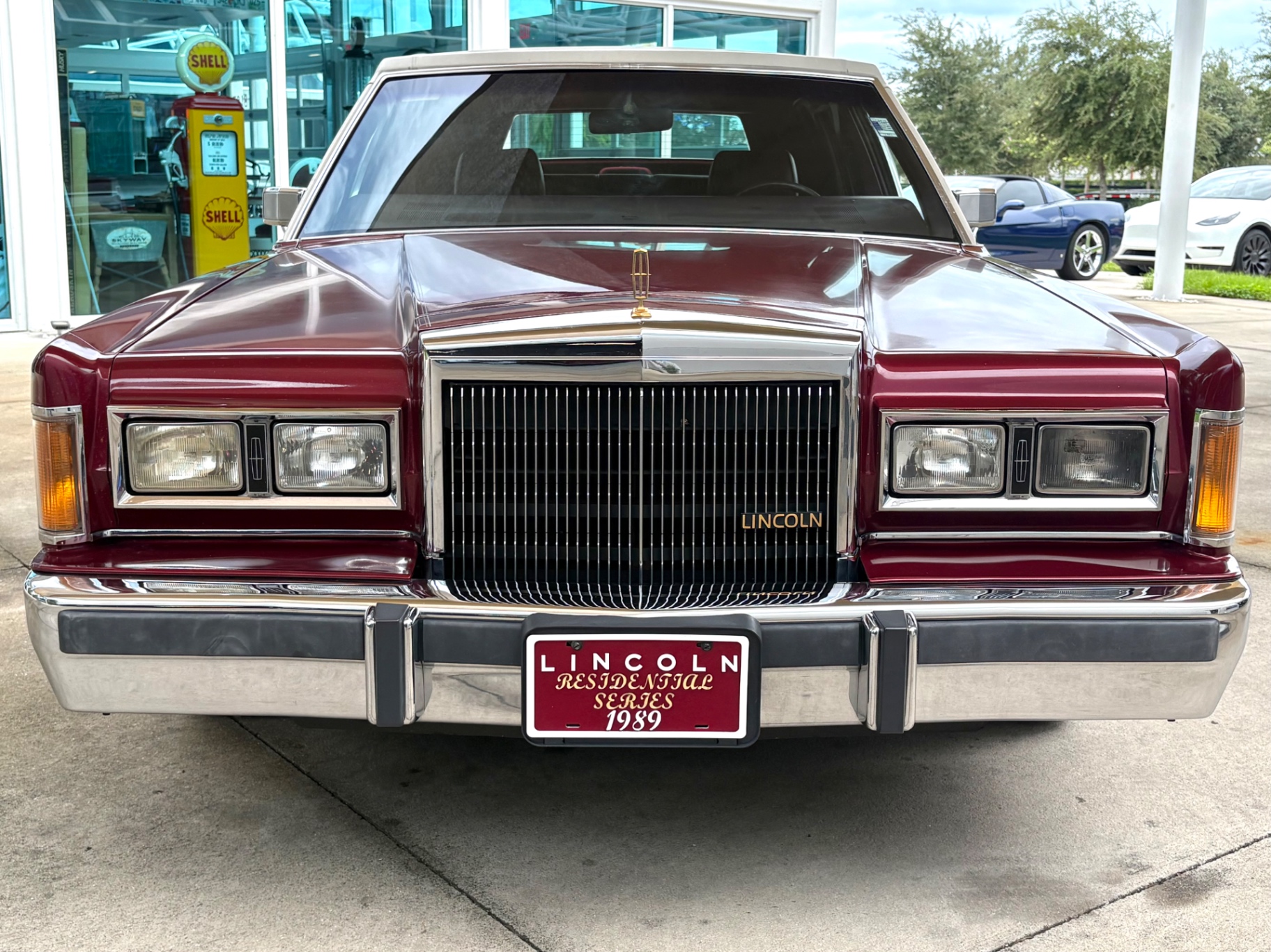 lincoln town car 1989 1LNBM82F7KY772556 image lincoln town car 1989 1LNBM82F7KY772556 image